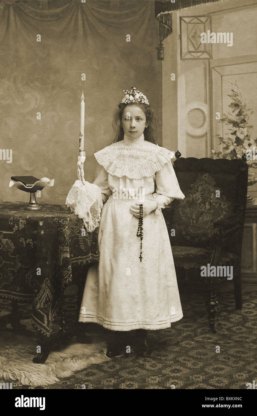 Religione, cristianesimo, ragazza durante la prima comunione, Monaco, Germania, circa 1909, diritti aggiuntivi-clearences-non disponibile Foto Stock