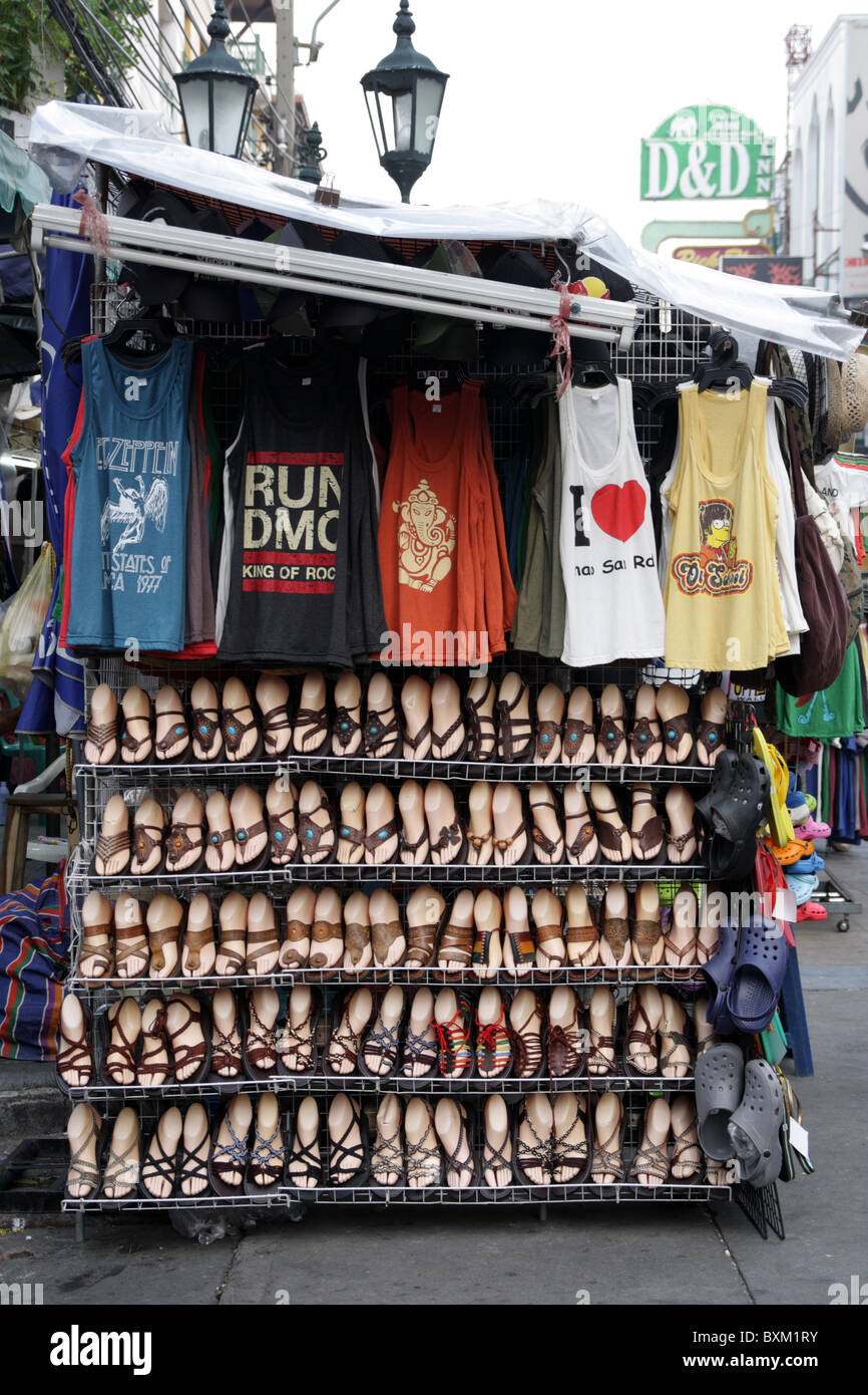 Negozio di calzature a Khaosan Road Foto Stock