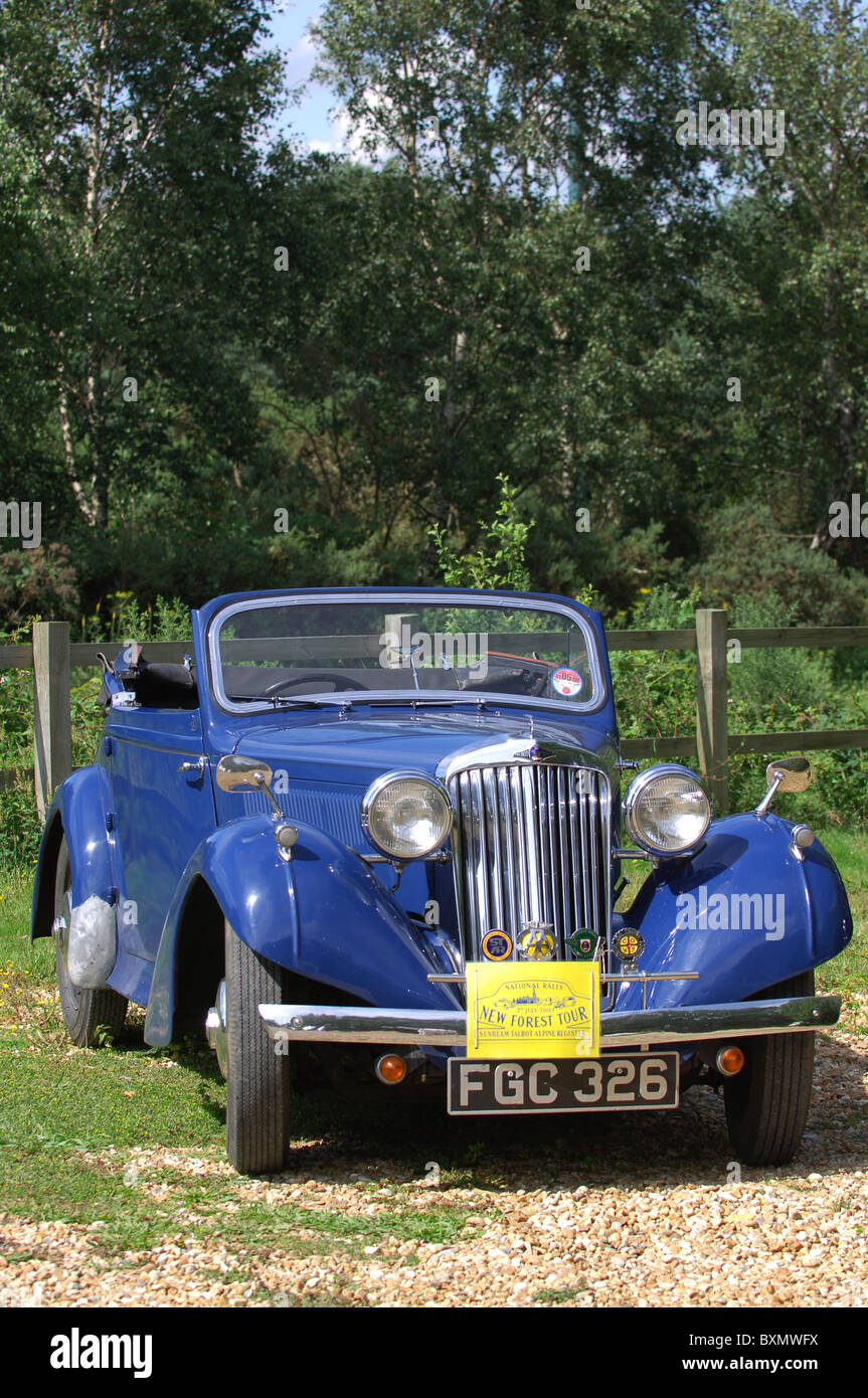 Sunbeam Talbot Motor Cars si incontrano in un proprietario del club nel rally di Nuova Foresta Foto Stock