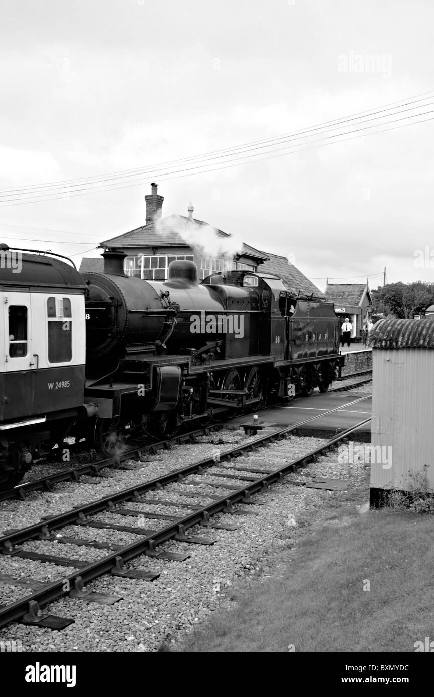 Treno a vapore sul West Somerset railway Foto Stock