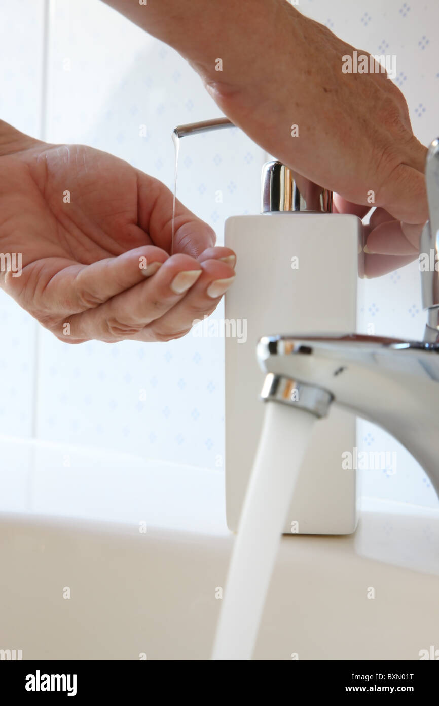 mani di lavaggio Foto Stock