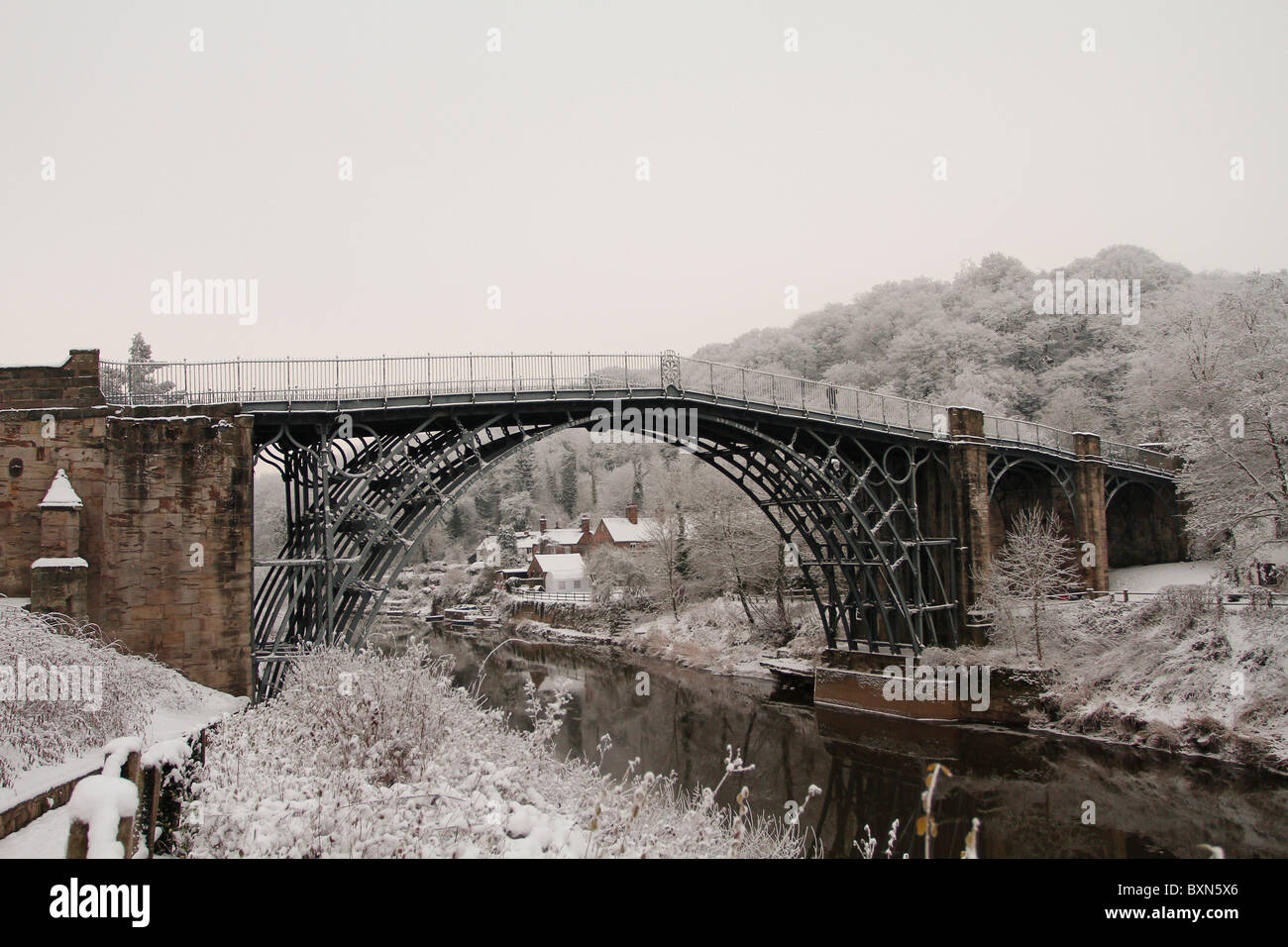 Ironbridge nella neve, Shropshire, Inghilterra Foto Stock