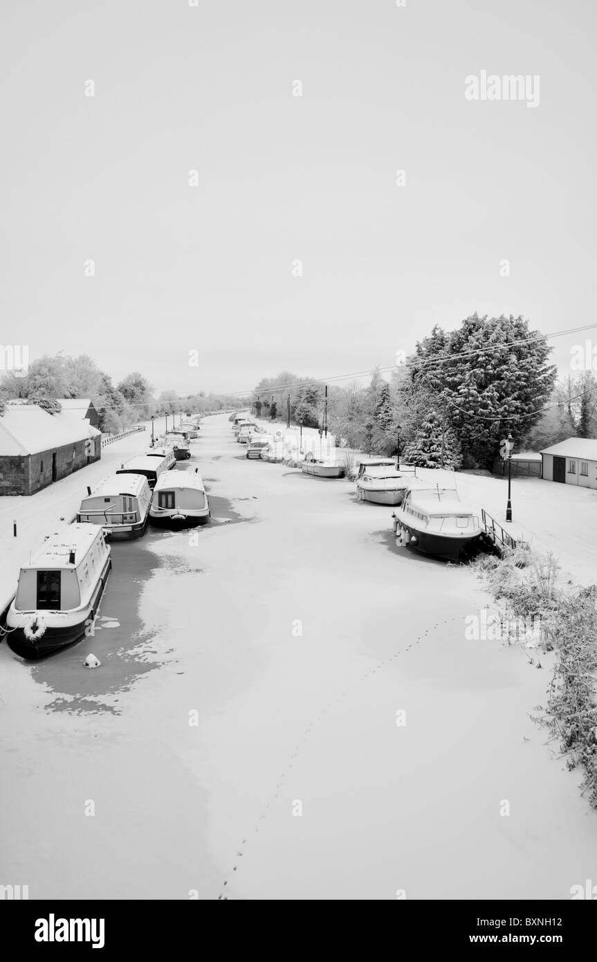 canale ghiacciato Foto Stock