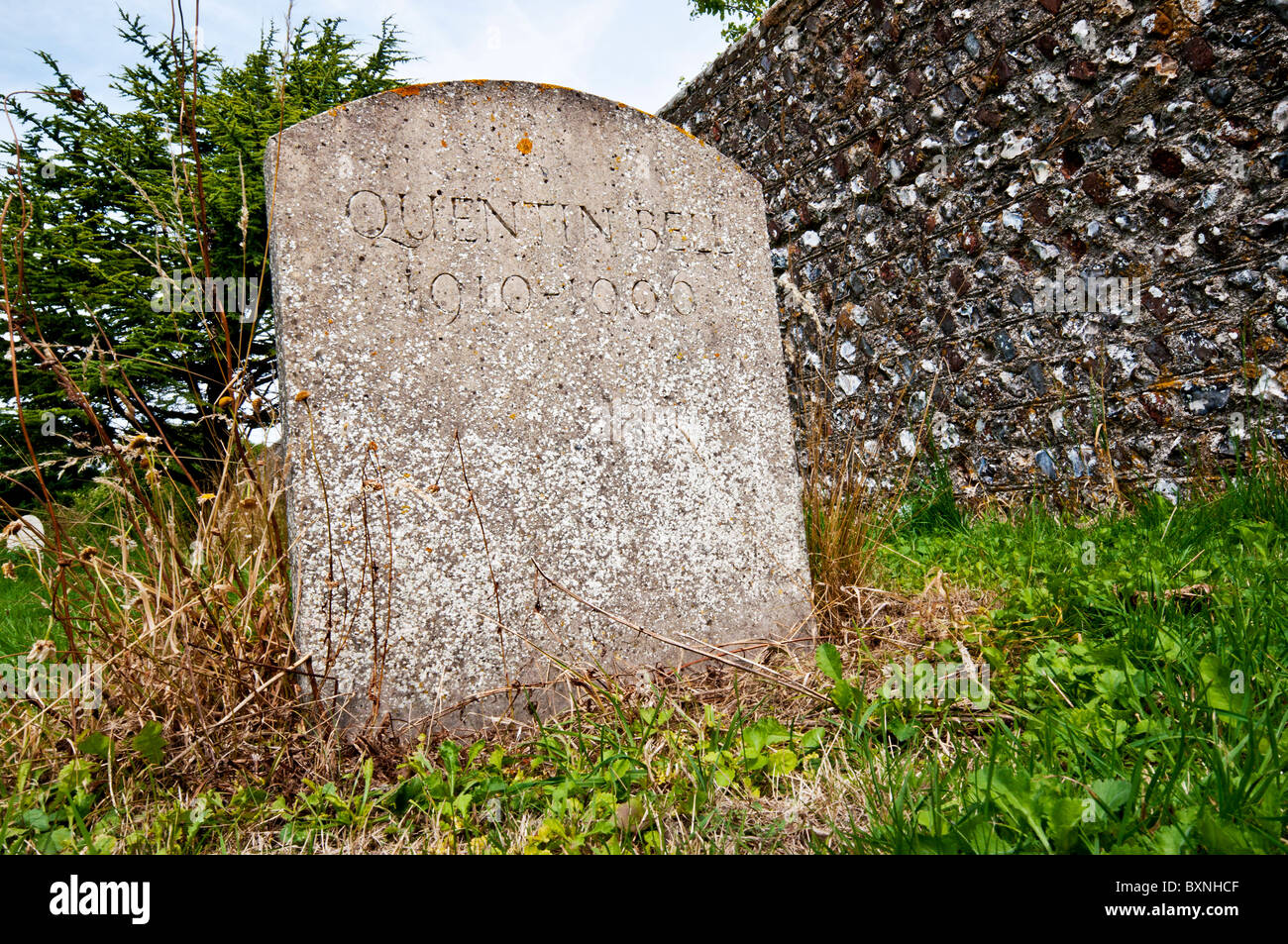 Firle sagrato, tombe di membri del gruppo Bloomsbury; Friedhof mit Gräbern von mitgliedern der Bloomsbury Gruppe Foto Stock