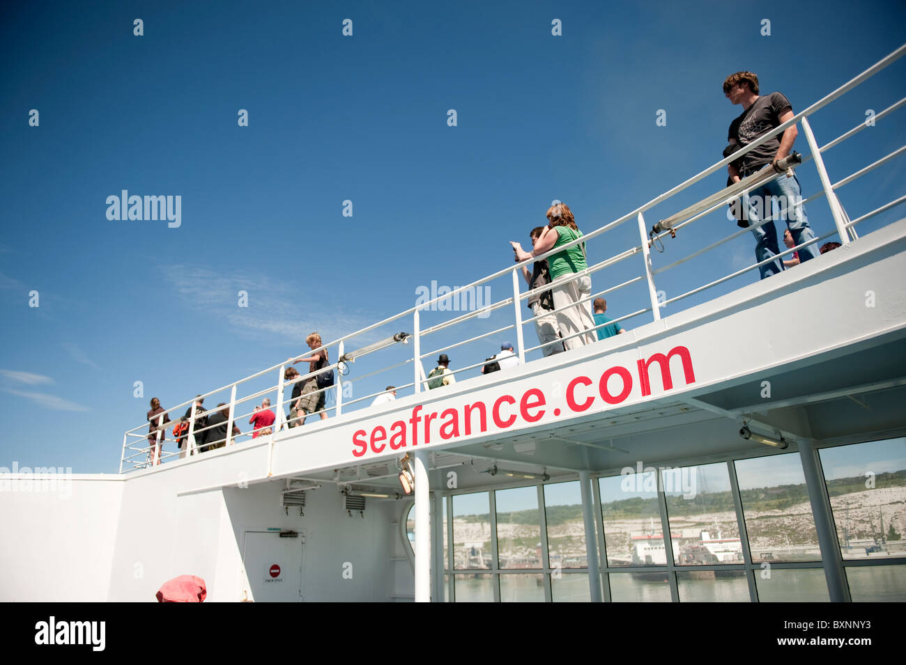 Mare Francia lasciando traghetto Dover Foto Stock