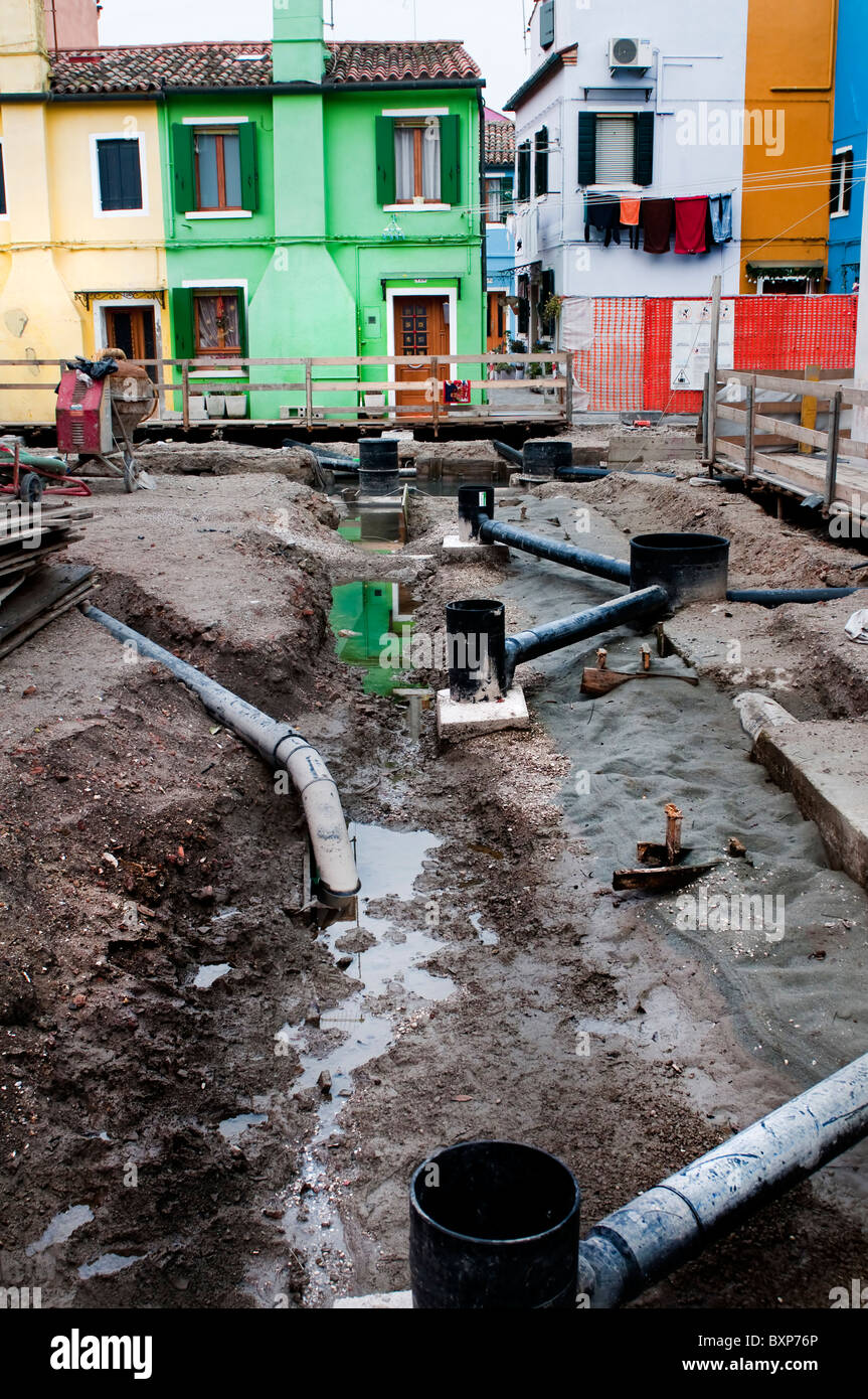 Isola di Burano scenario - lavori sulla strada Foto Stock