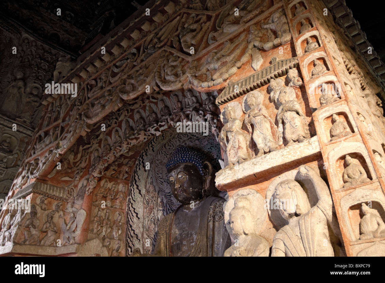 Grotta 6 grotta di Sakyamuni 471 - 494 D.C. Yungang Grotto, Cloud Ridge Grotta, buddista sculture in pietra, Northern Wei periodo, di Datong, Cina Foto Stock