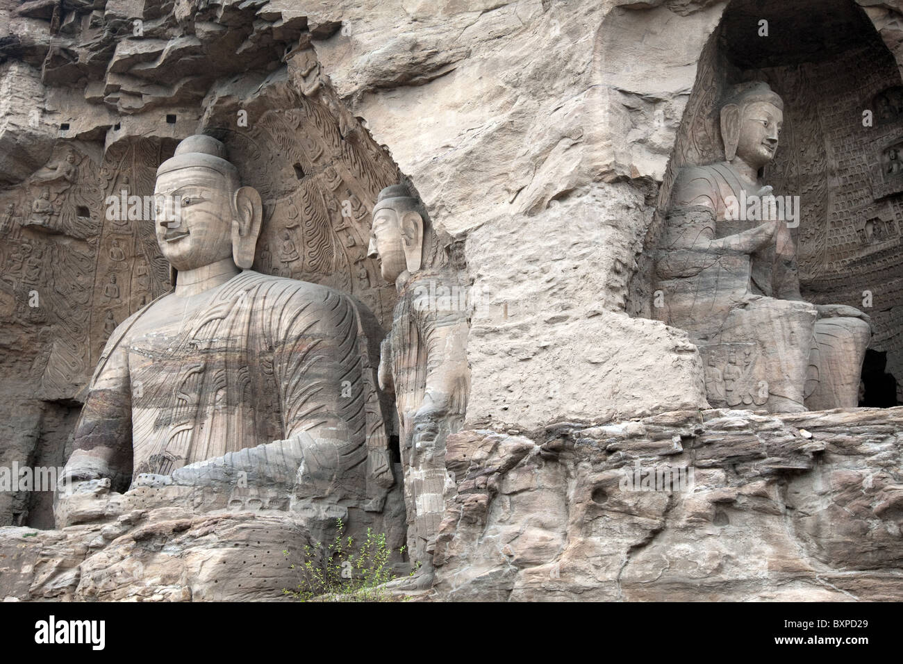 Bianco Grotta del Buddha numero 20 460 - 470 D.C. Yungang Grotto, Cloud Ridge Grotta, buddista sculture in pietra, Northern Wei periodo, di Datong, Cina Foto Stock