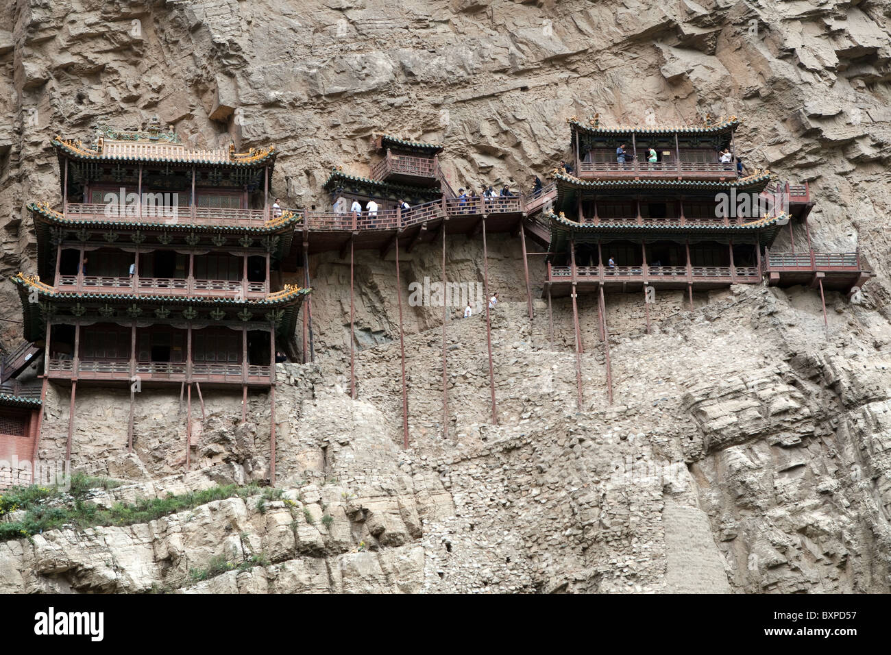 Appendere il monastero, Xuankong tempio, Datong, Hunyuan county, Cina: - i poli sono decorativi e che non hanno nessuna funzione Foto Stock