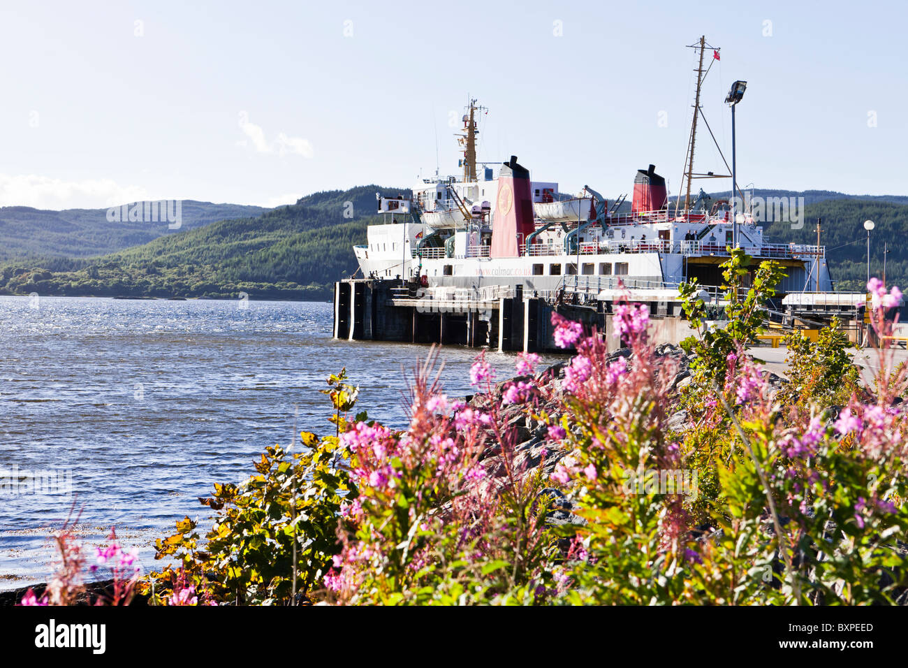 Il Caledonian MacBrayne traghetto per Islay a Kennacraig sulla penisola di Kintyre, Argyll & Bute, Scozia. Foto Stock