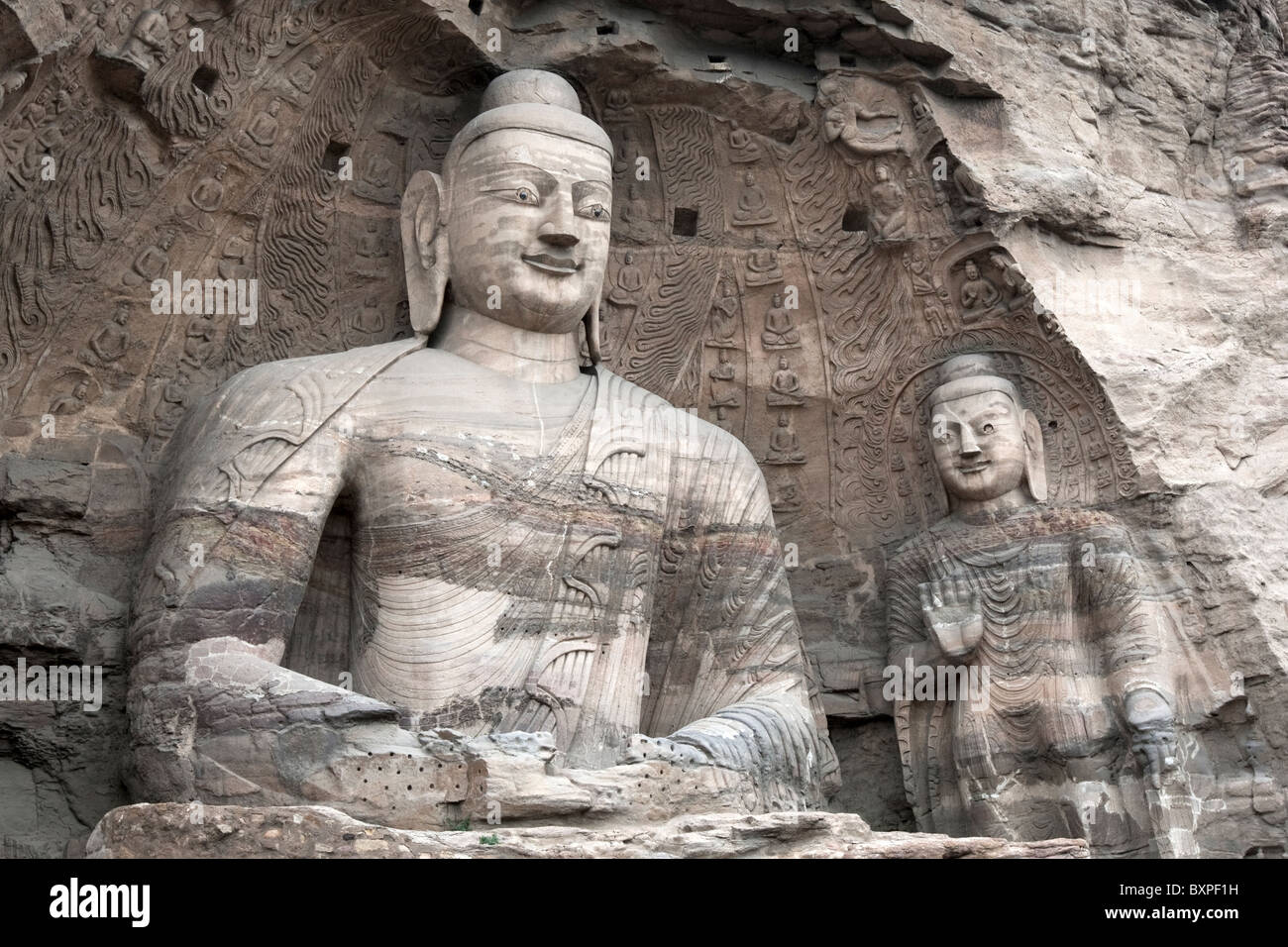 Bianco Grotta del Buddha numero 20 460 - 470 D.C. Yungang Grotto, Cloud Ridge Grotta, numero 1, buddista sculture in pietra, Northern Wei periodo, di Datong, Cina Foto Stock