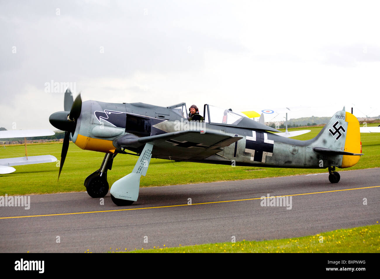 Flugwerk FW190A-8/N AEROMOBILI:, F-AZZJ a Duxford airshow, Herts, Regno Unito Foto Stock