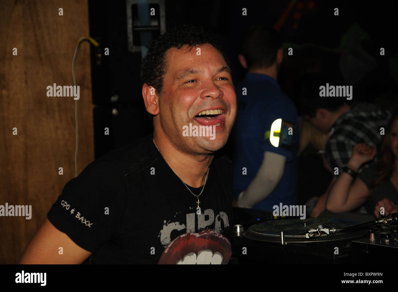 DJ Craig Charles suona presso l'ultima chiamata Brough Cumbria Foto Stock