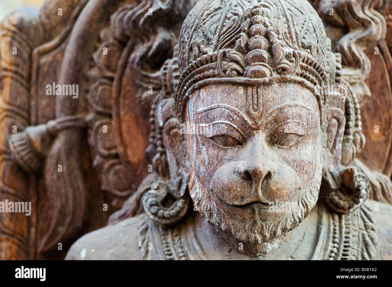 Pietra di granito Hanuman statua. Adorato indù divinità indiane. Andhra Pradesh, India Foto Stock