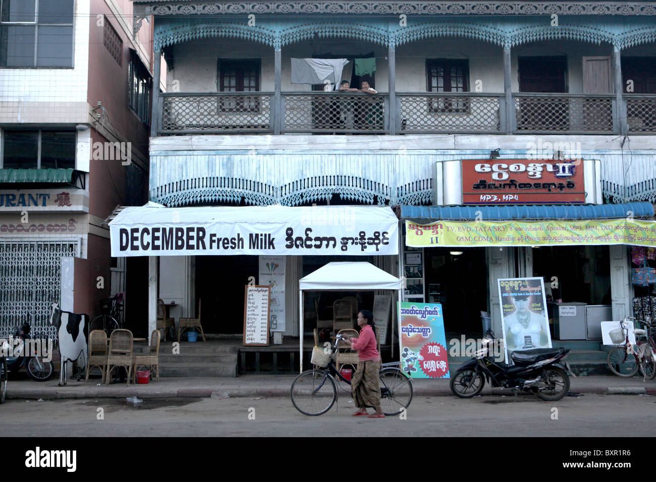 Una caffetteria nella città coloniale di Pyin U Lwin o Pyin Oo Lwin, Mandalay Division, Myanmar. (Birmania) Foto Stock