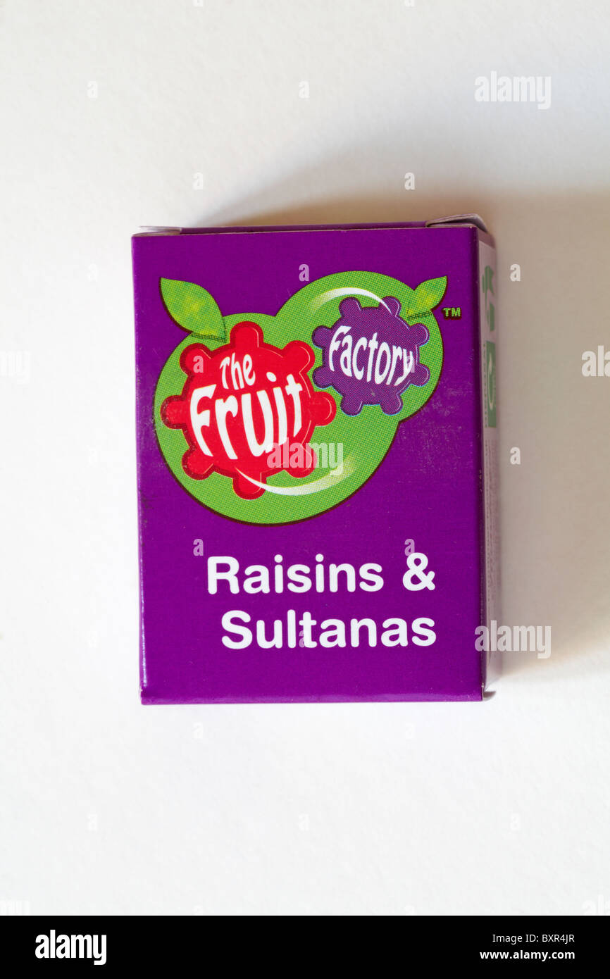 Mini cassetta di frutta in fabbrica e uvetta sultanina Foto Stock
