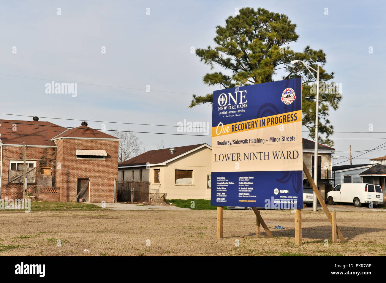 La nostra ripresa in corso' firmare in bassa 9 parete Ward dopo l uragano Katrina flood, New Orleans, Louisiana Foto Stock