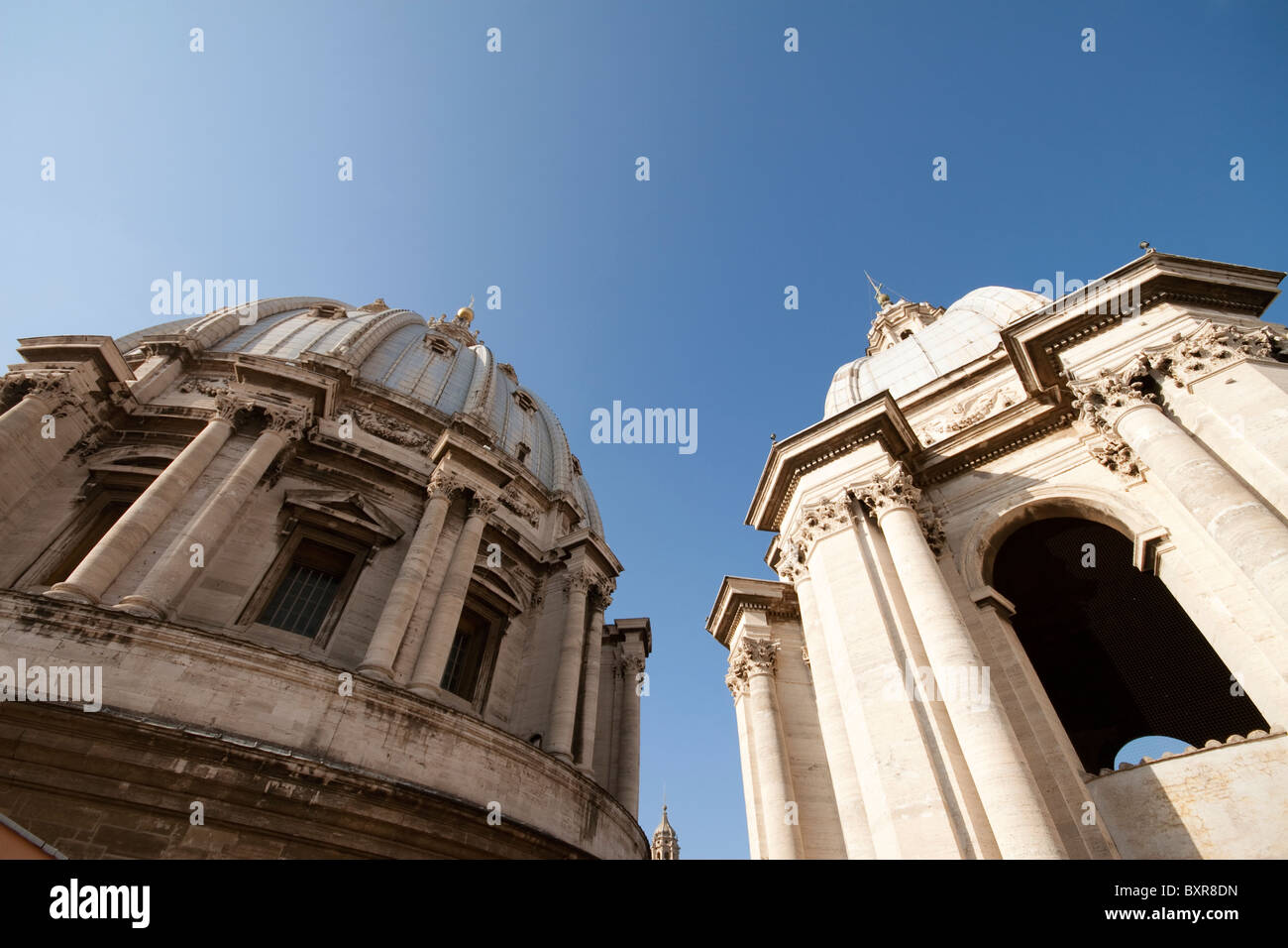 La cupola della Basilica di San Pietro in Vaticano, Roma Foto Stock