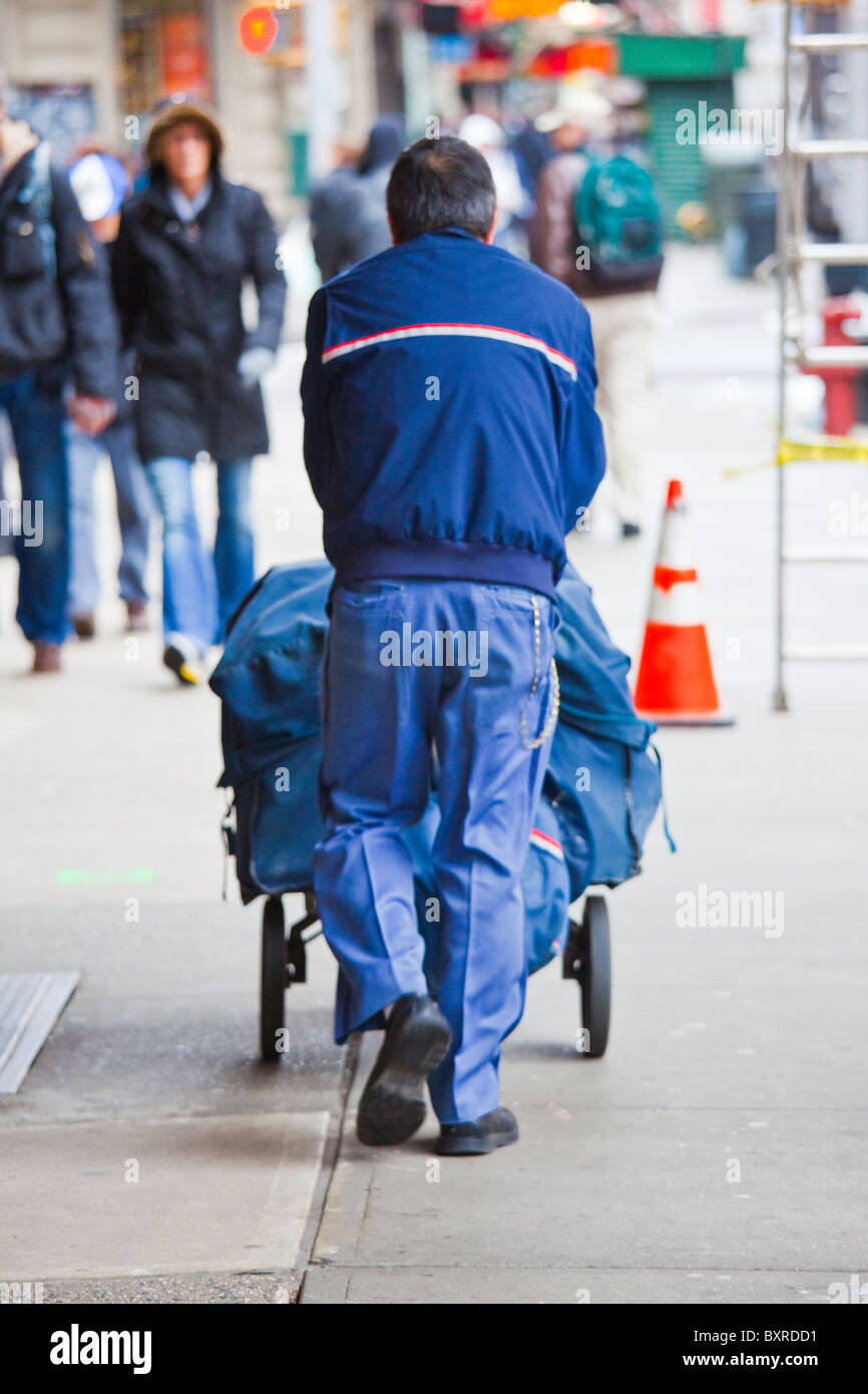 Corriere postale a Manhattan, New York City Foto Stock