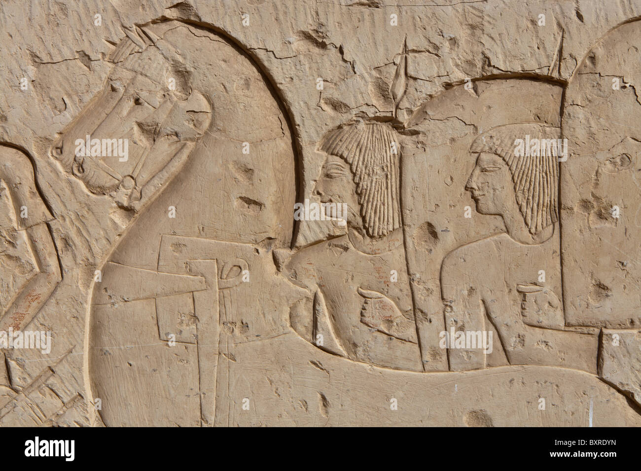 Rilievi della battaglia di Kadesh sulle pareti esterne del tempio di Ramesses II a Abydos, Valle del Nilo in Egitto Foto Stock