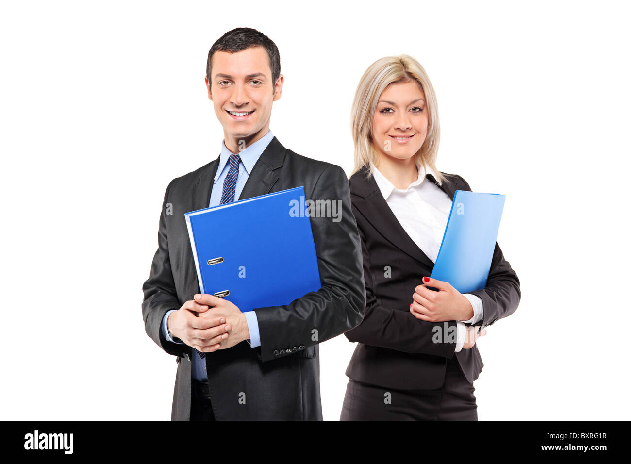 Un team di happy businessman tenendo un fascicule con documenti Foto Stock