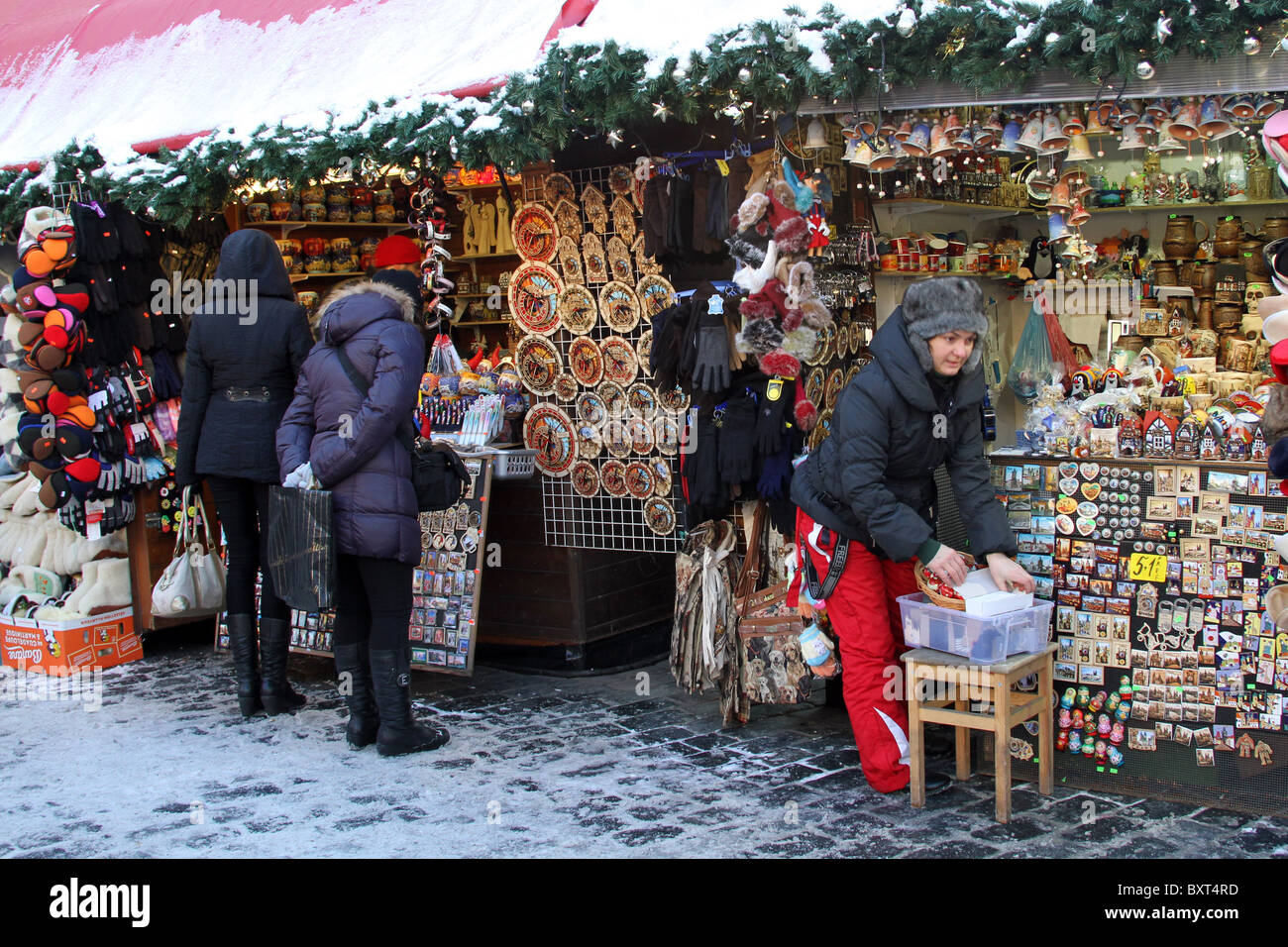 Tradizionale mercatino di Natale in Piazza della Città Vecchia di Praga, Repubblica Ceca Foto Stock