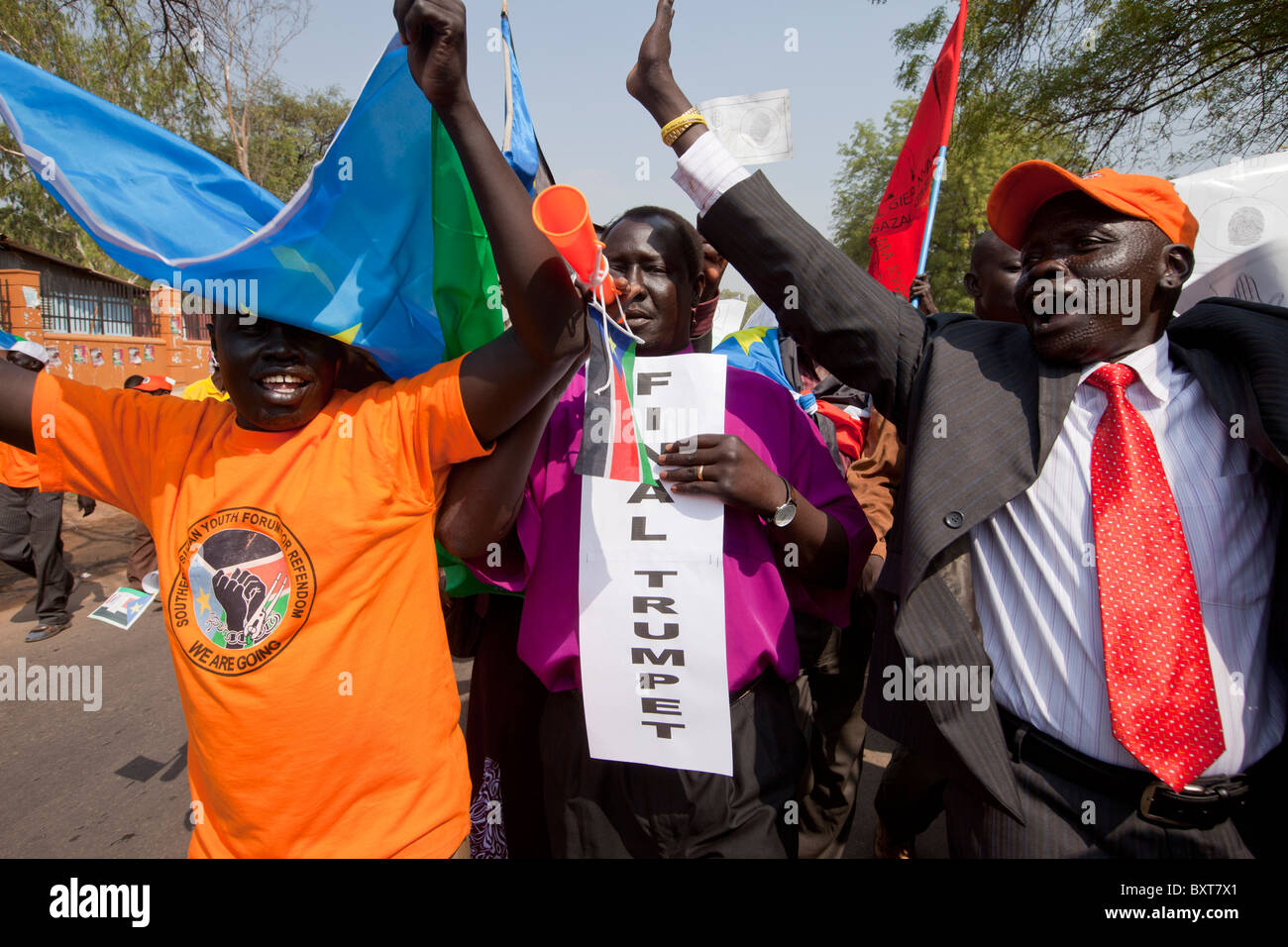 L'indipendenza finale marzo a Juba nel centro città per incoraggiare le persone a registrarsi e votare nel gennaio 9 2011 referendum. Foto Stock