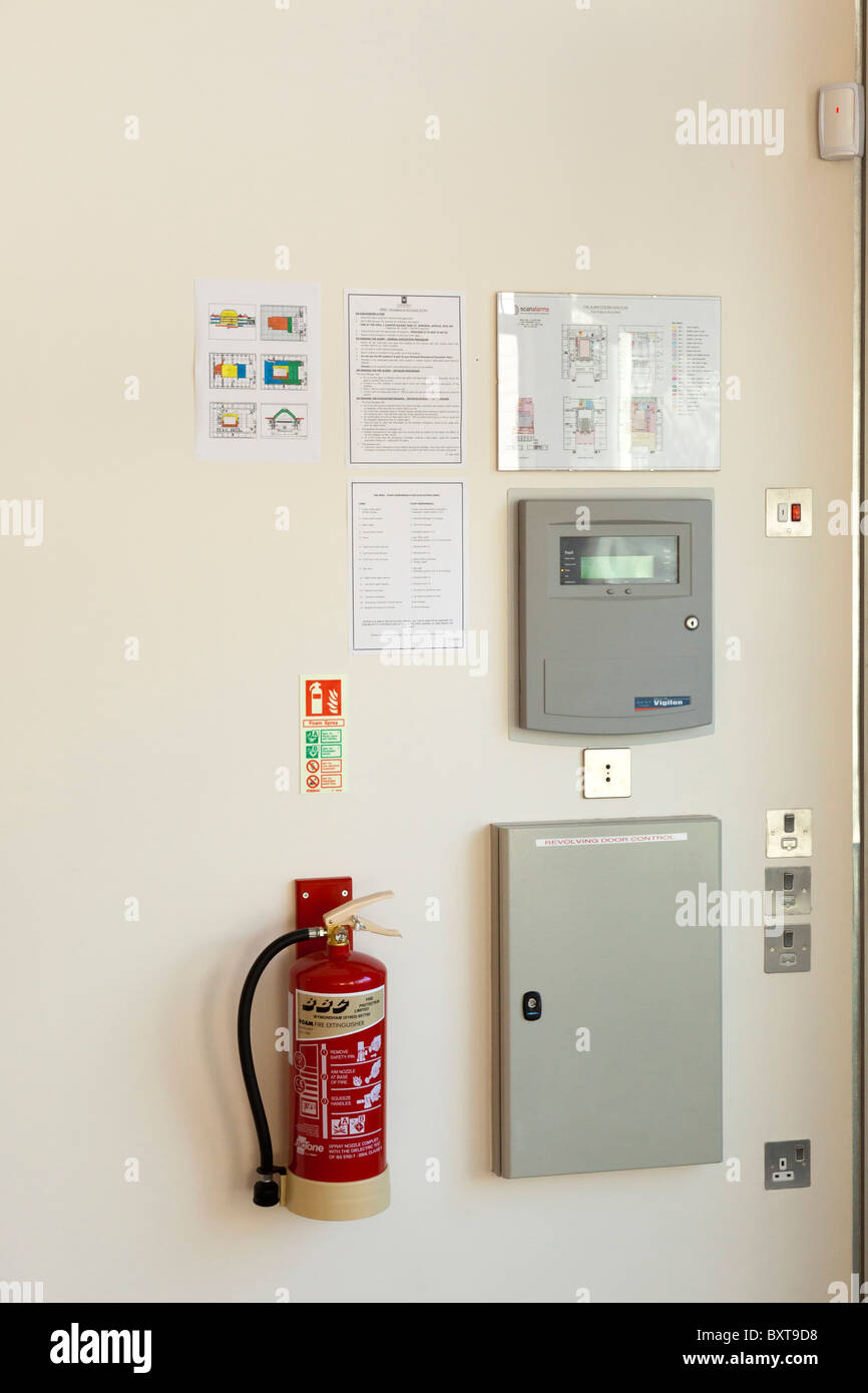 Allarme antincendio e di sicurezza pannelli di controllo Foto Stock