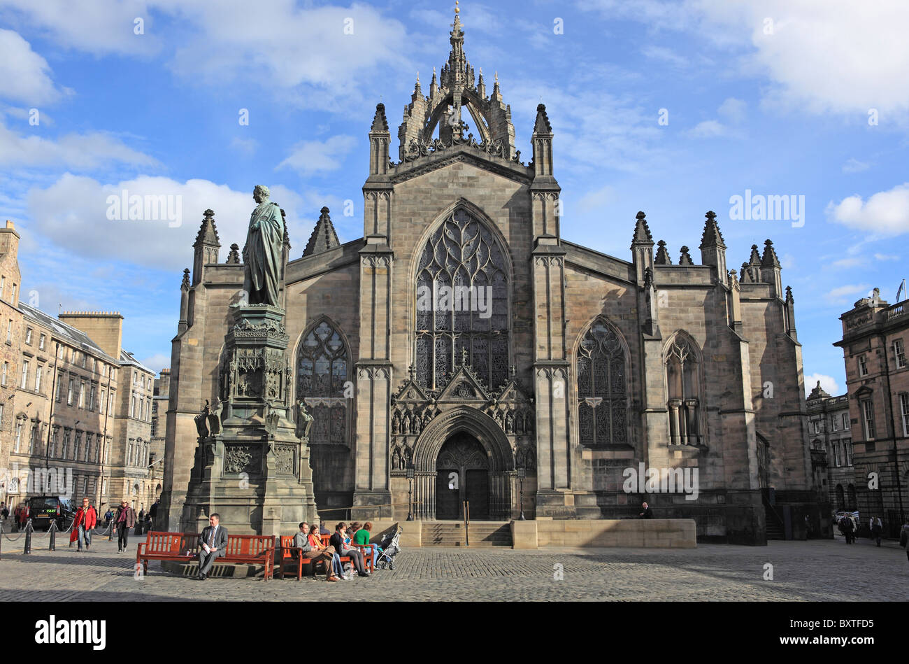 Edinburgh, Edinburgh, Piazza del Parlamento ad ovest, la Cattedrale di St Giles Foto Stock