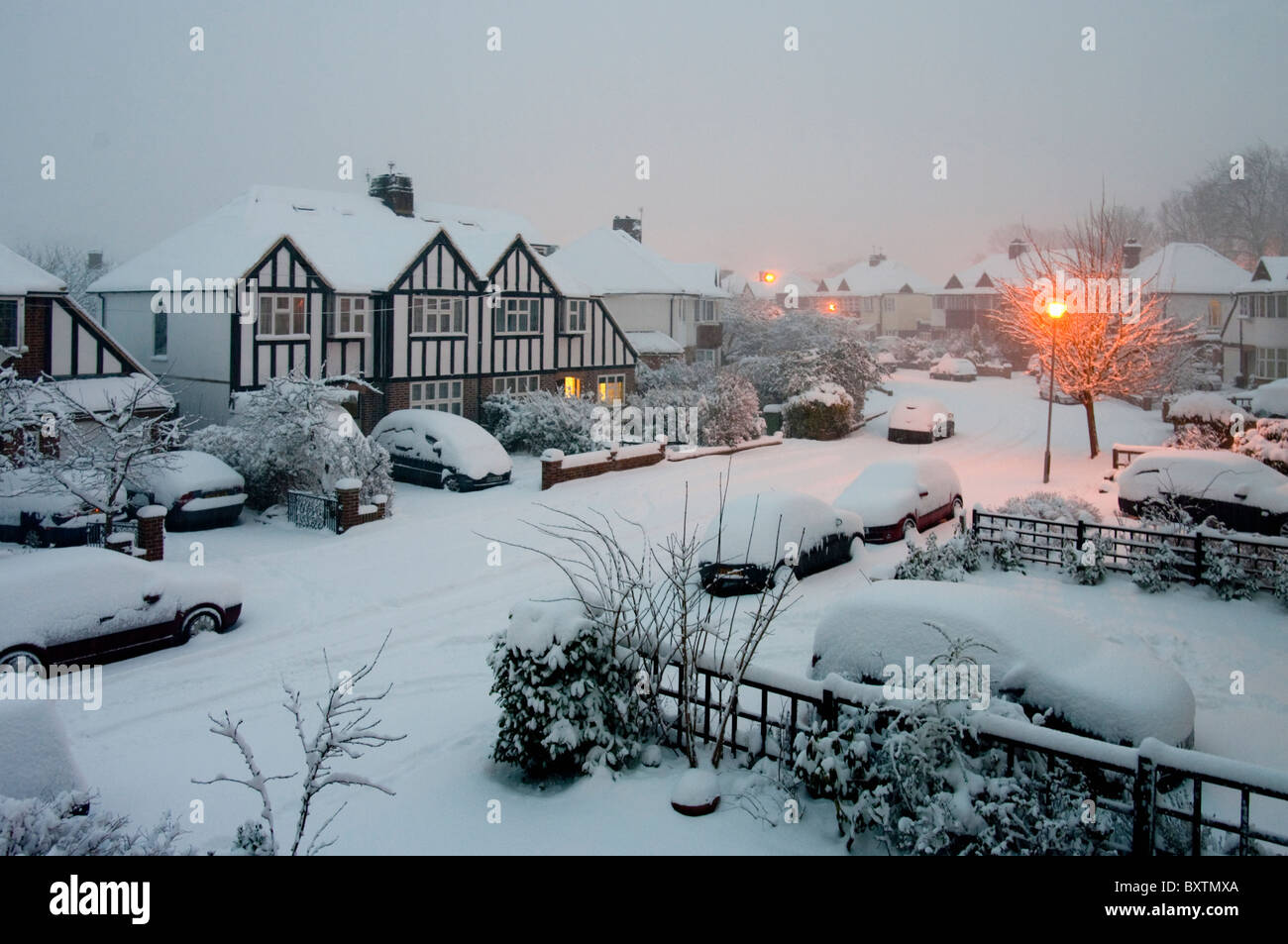 Surrey, casa nella neve Foto Stock