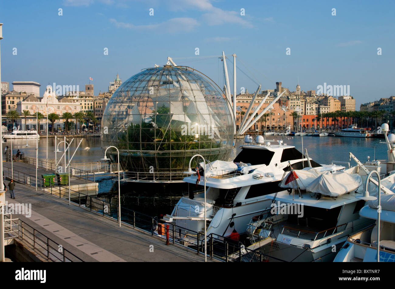 L'Europa, Italia, Liguria, del porto di Genova Il Bigo Bolla Foto Stock