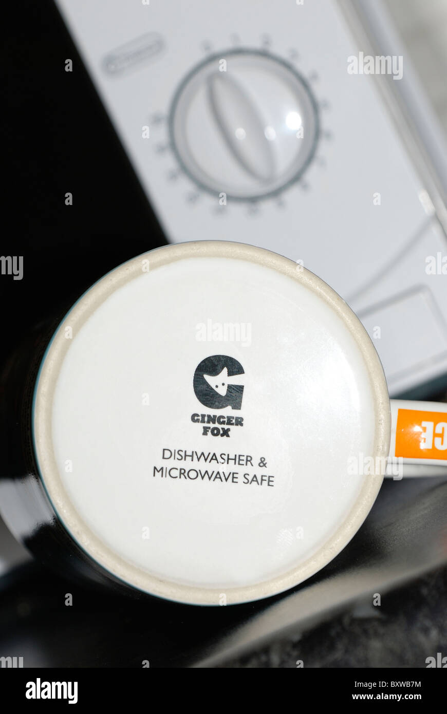 Fondo della lavastoviglie microonde mug Foto Stock