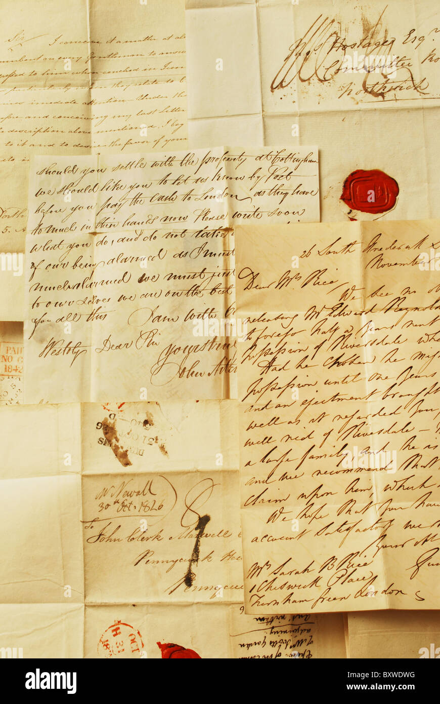 Vecchie lettere elegante scrittura a mano, lettere del 1800, esempio di  sfondo di scrittura a mano Foto stock - Alamy