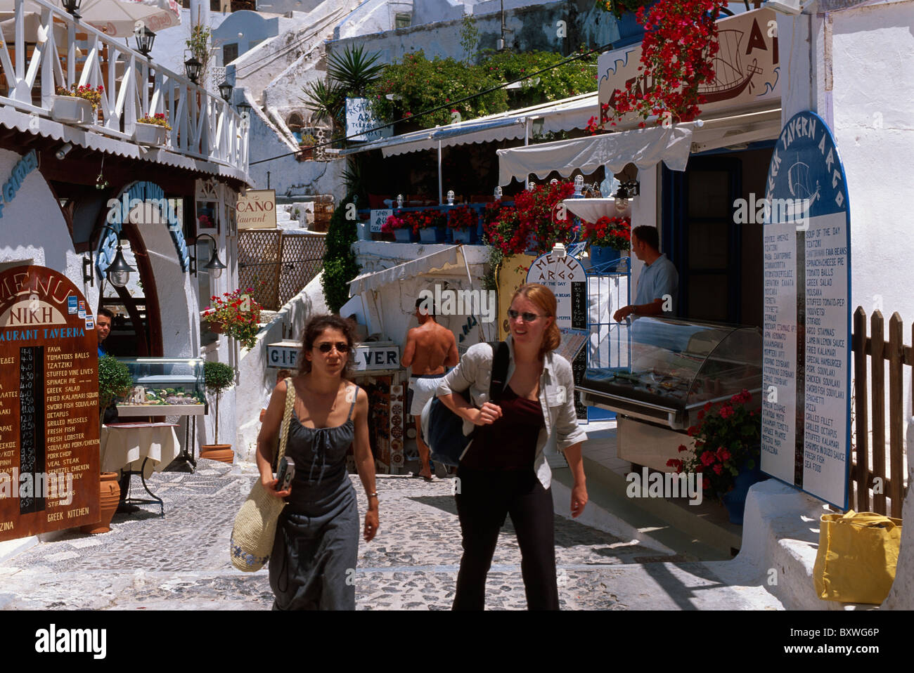 Ristorante nel centro di Fira, Santorini (Santorini), Grecia Foto Stock