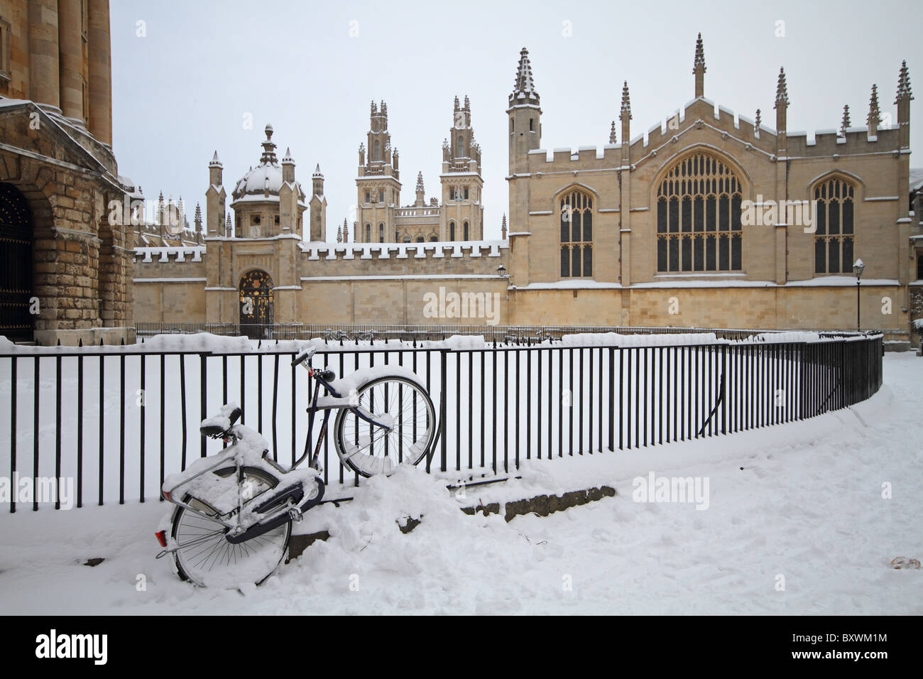 All Souls College neve invernale Oxford University Foto Stock