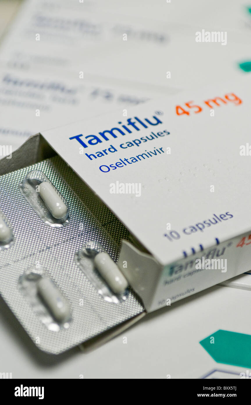 Blister di Tamiflu (Osteltamivir) capsule, 45mg, all'interno della scatola sulla parte superiore delle scatole di Tamiflu 75mg Foto Stock