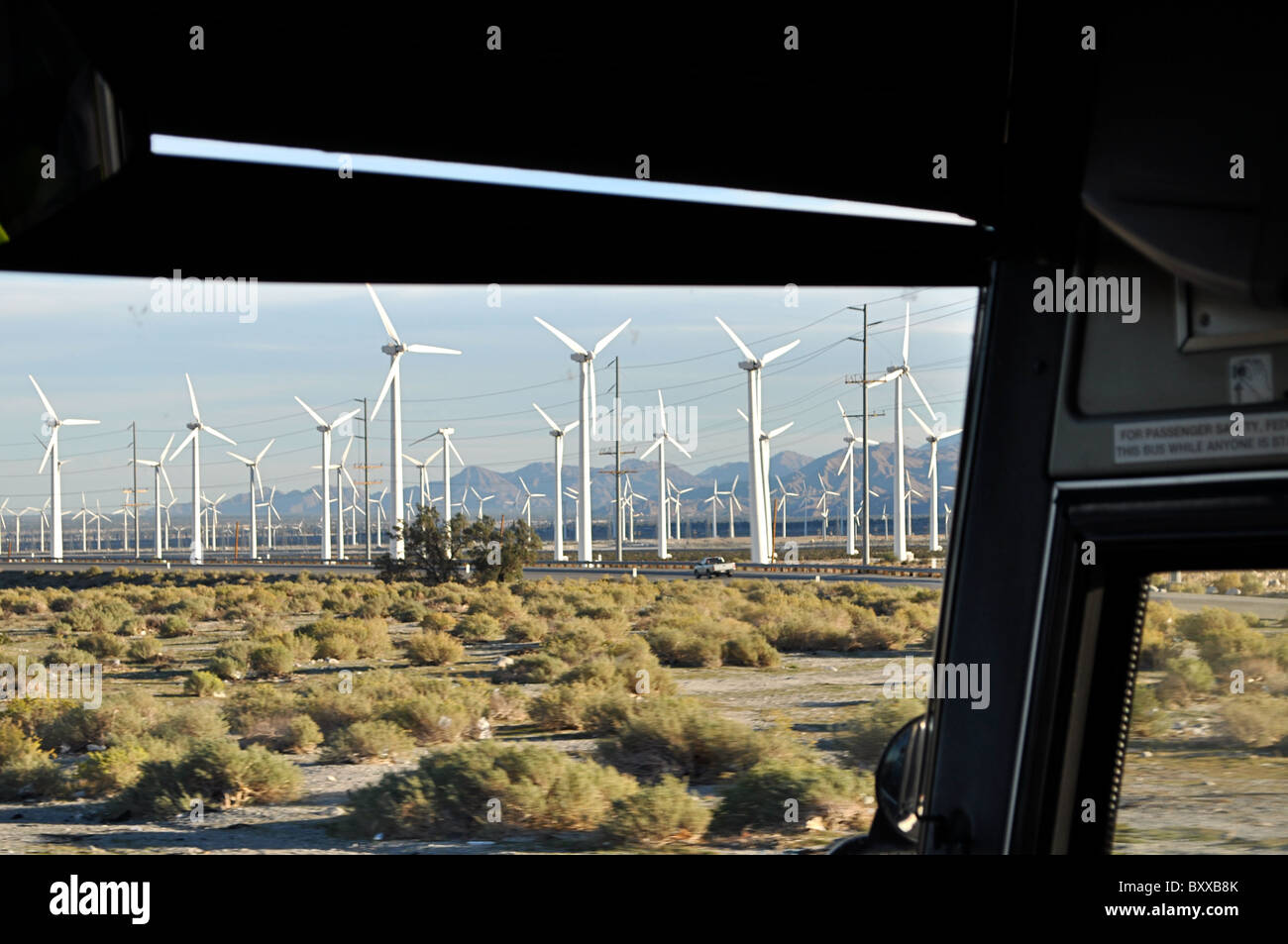 Levriero fermata bus a 29 palme Palm Springs, California. Foto Stock