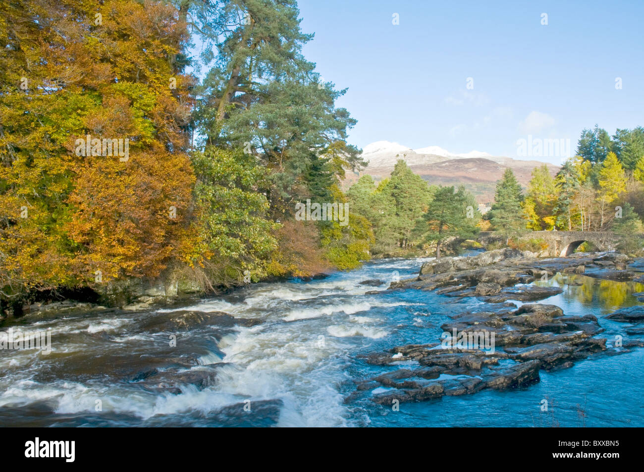 Le Cascate di Dochart e River Dochart Killin distretto di Stirling Foto Stock