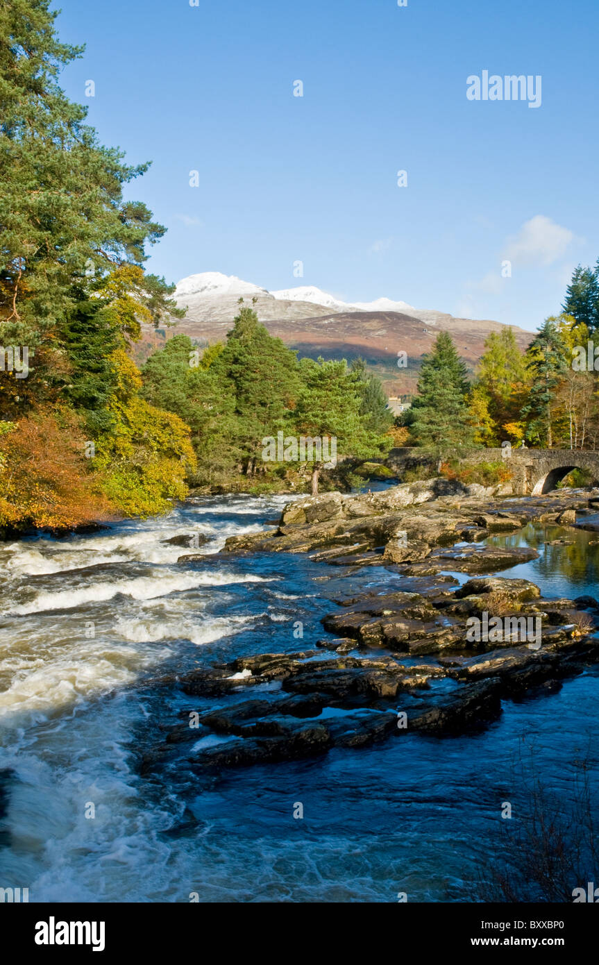 Le Cascate di Dochart e River Dochart Killin distretto di Stirling Foto Stock