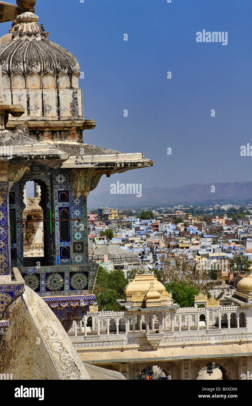 Vista di Udaipur dal Palazzo di Città, Udaipur, India Foto Stock