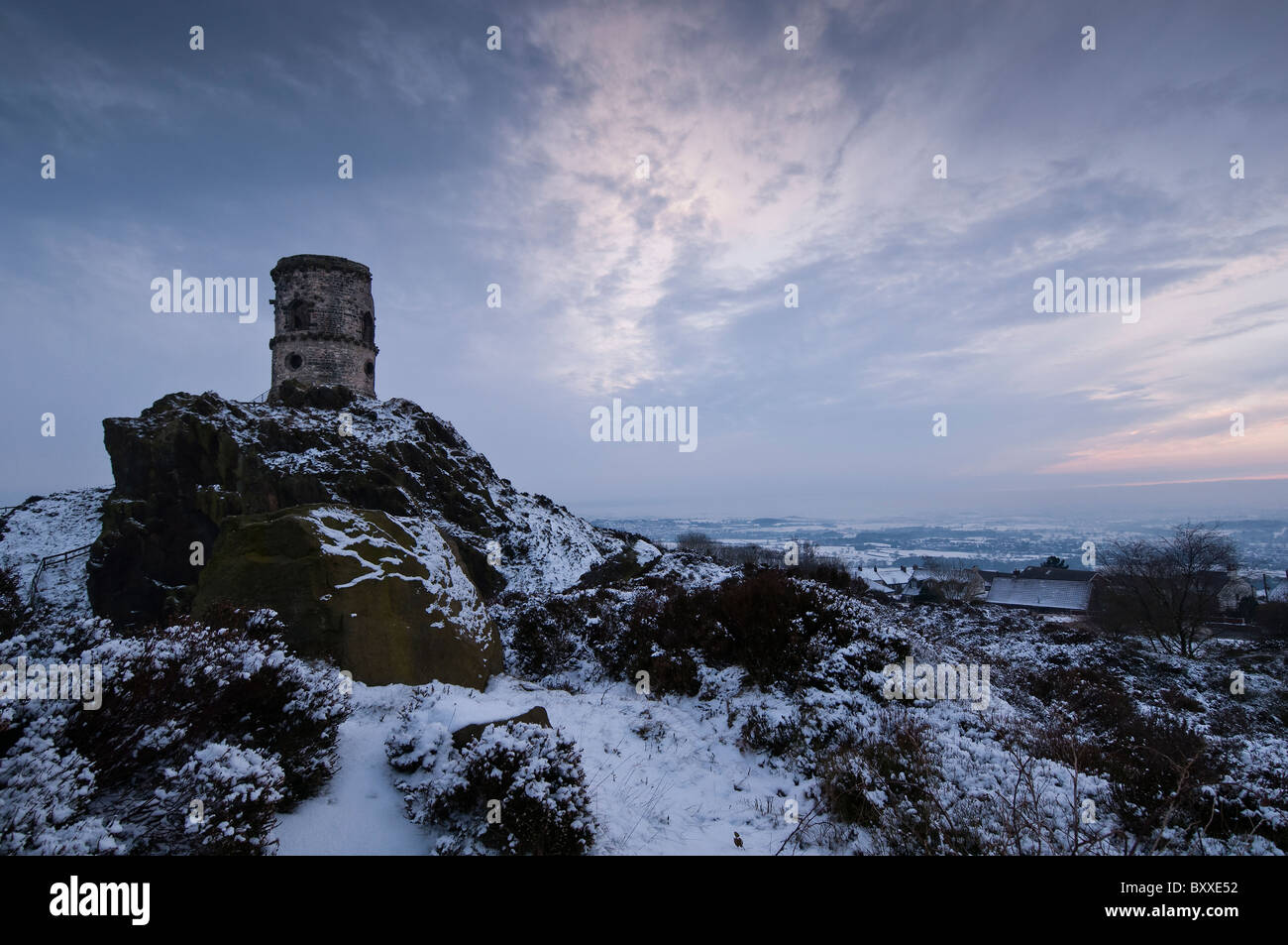 Sera d'inverno alla follia della tosatura Cop in Staffordshire / Cheshire confine Foto Stock