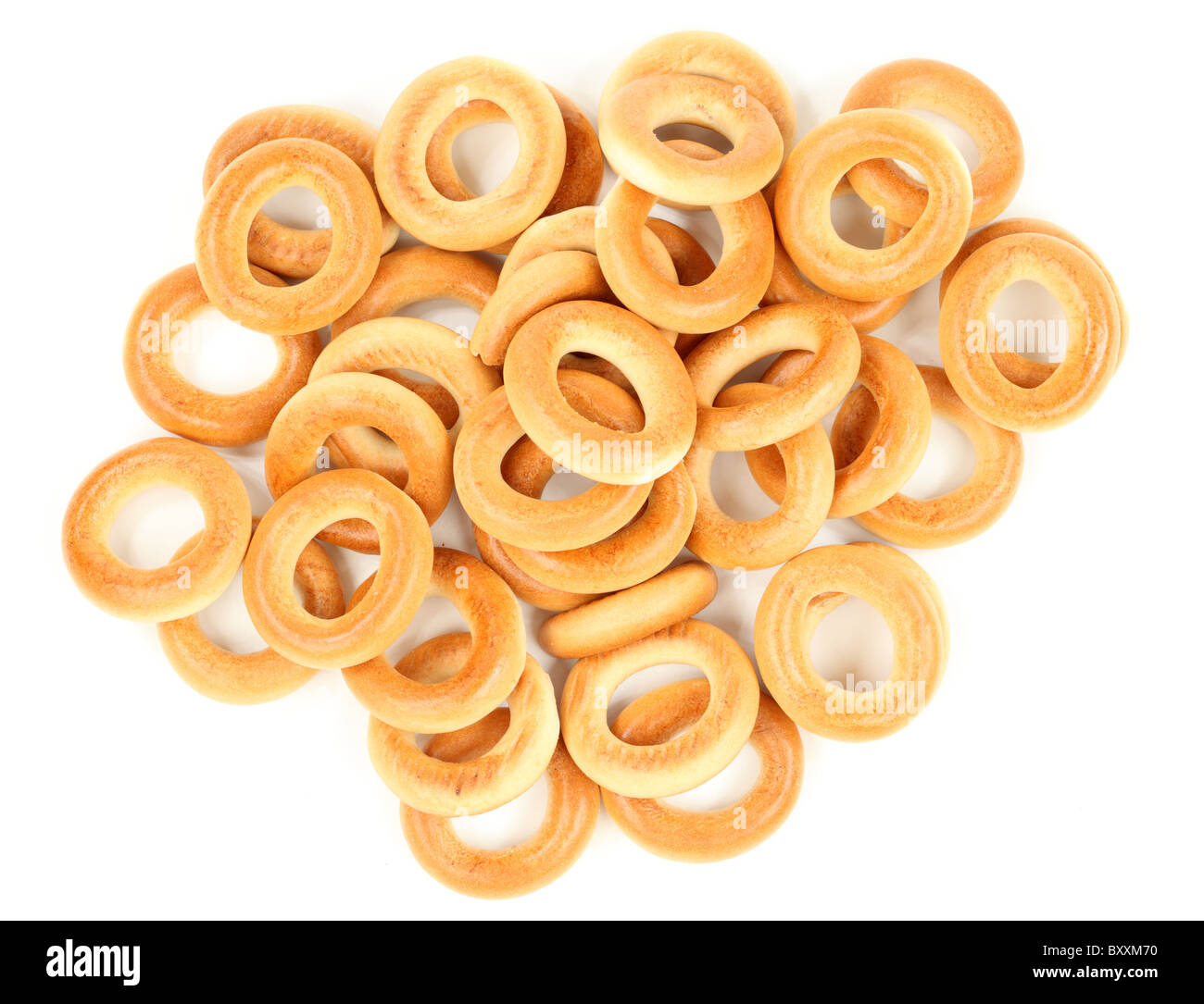Delizioso pane anelli isolate su sfondo bianco Foto Stock