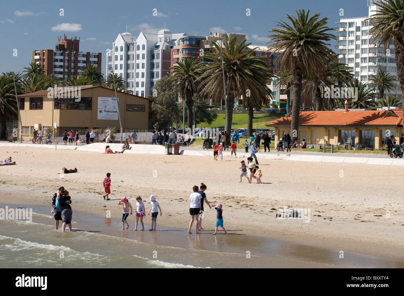 La spiaggia di St Kilda sulla Port Phillip Bay, Melbourne, Australia Foto Stock