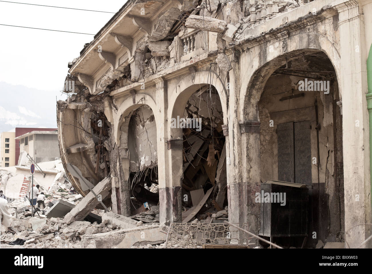 I danni causati dal forte terremoto che ha colpito Haiti il 12 gennaio 2010. Foto Stock