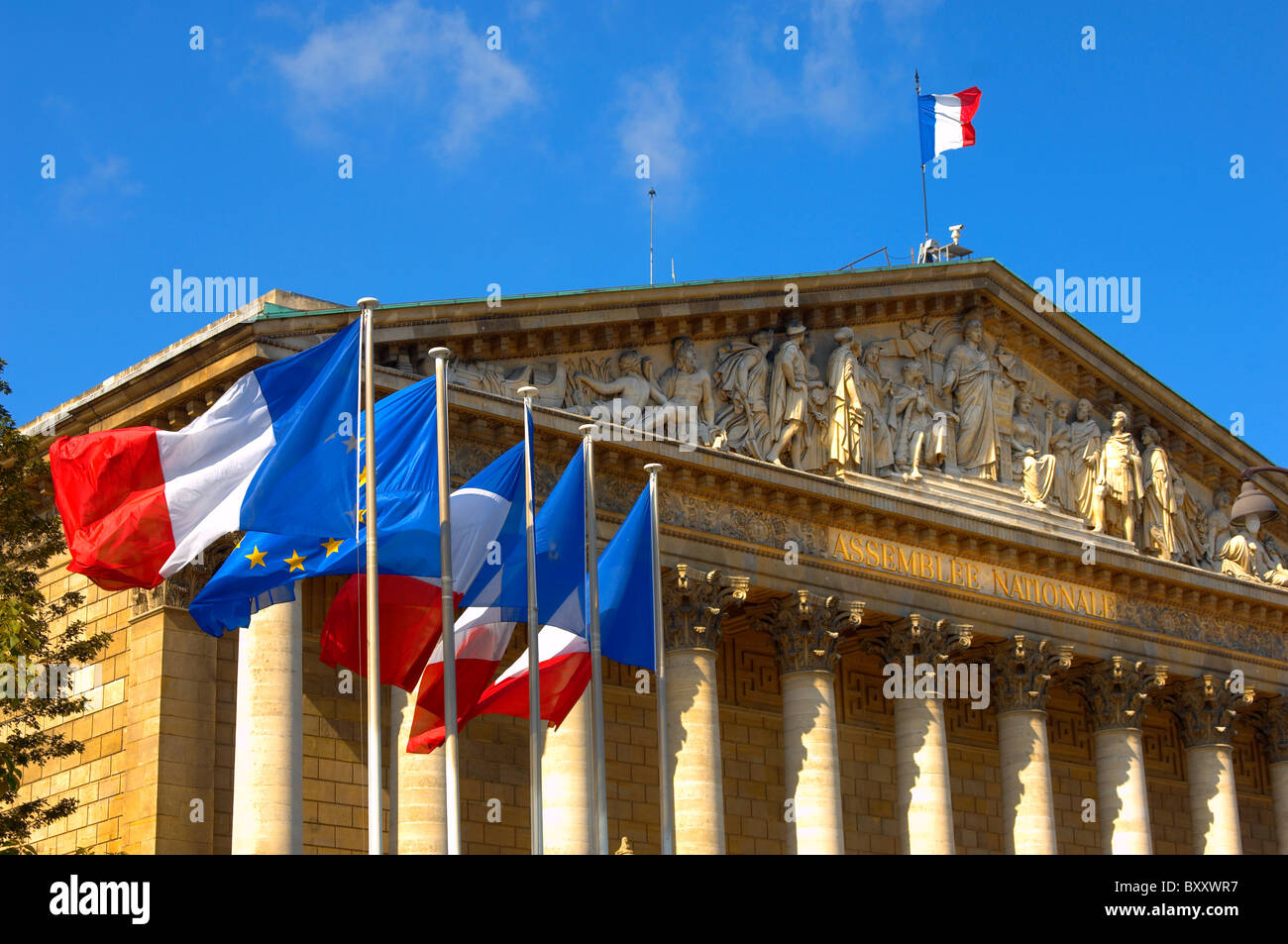 Parigi - FRANCIA - Assemblea Nazionale - Bandiera francese Foto Stock