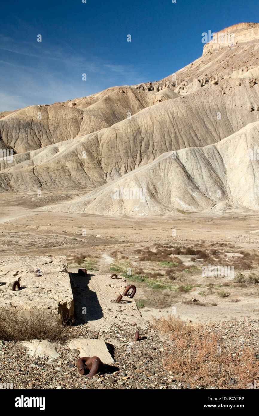 Le reliquie delle operazioni minerarie in prossimità della base del Mt. Garfield vicino a Grand Junction, Colorado, STATI UNITI D'AMERICA Foto Stock