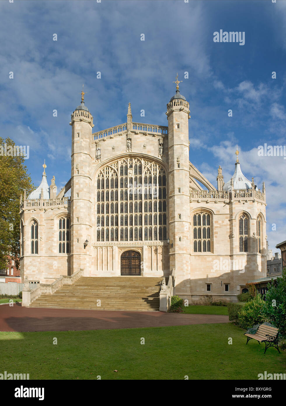 Alla Cappella di San Giorgio e Castello di Windsor. Fronte Ovest, tardo gotici da Henry Janyns e William Vertue Foto Stock