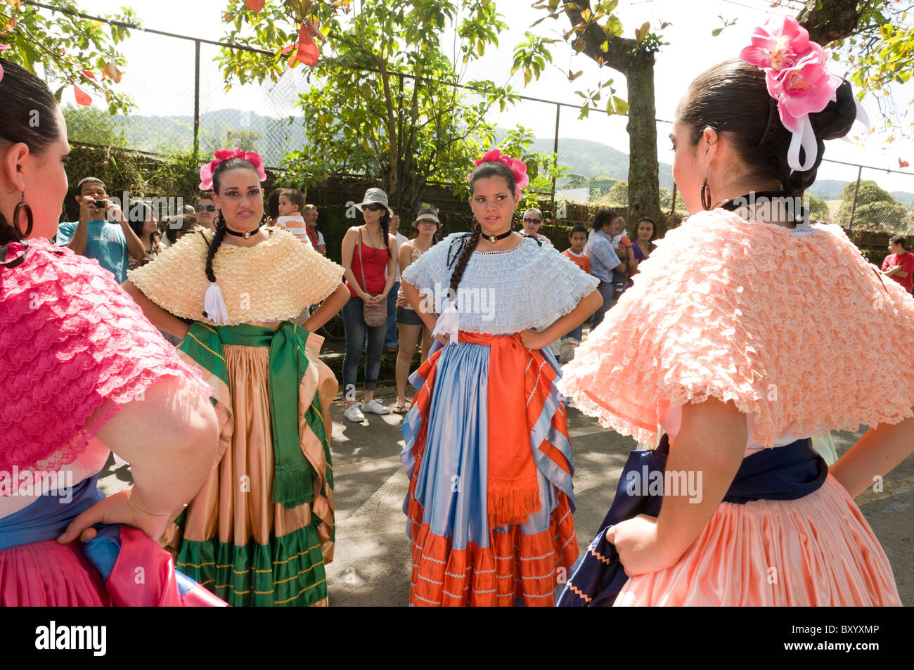 I ballerini di giorno di indipendenza Costa Rica Valle Centrale Foto Stock