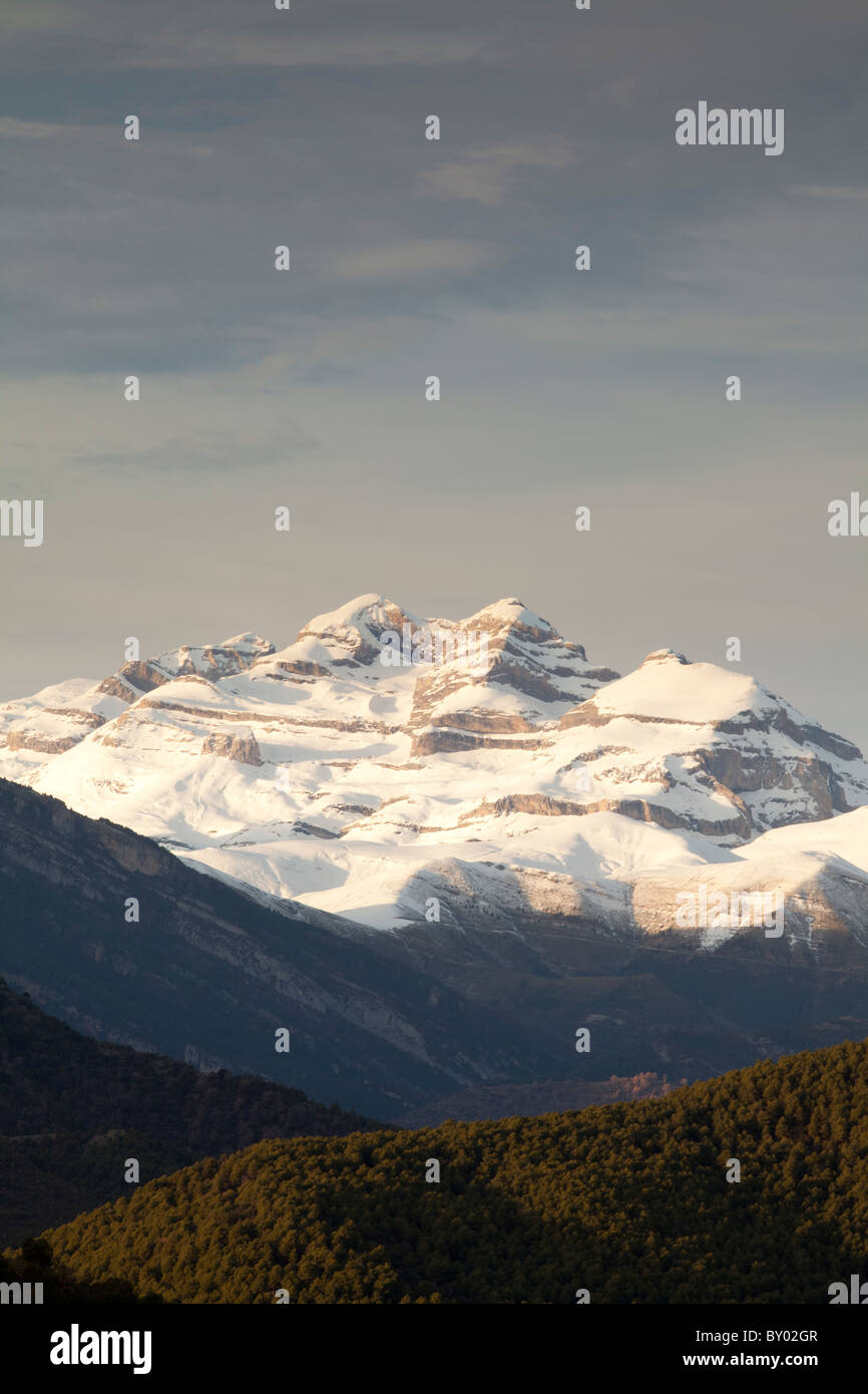 Las tres Sorores picchi -Añisclo, Monte Perdido e Marboré- , il Parco Nazionale di Ordesa e Monte Perdido, Huesca, Spagna Foto Stock