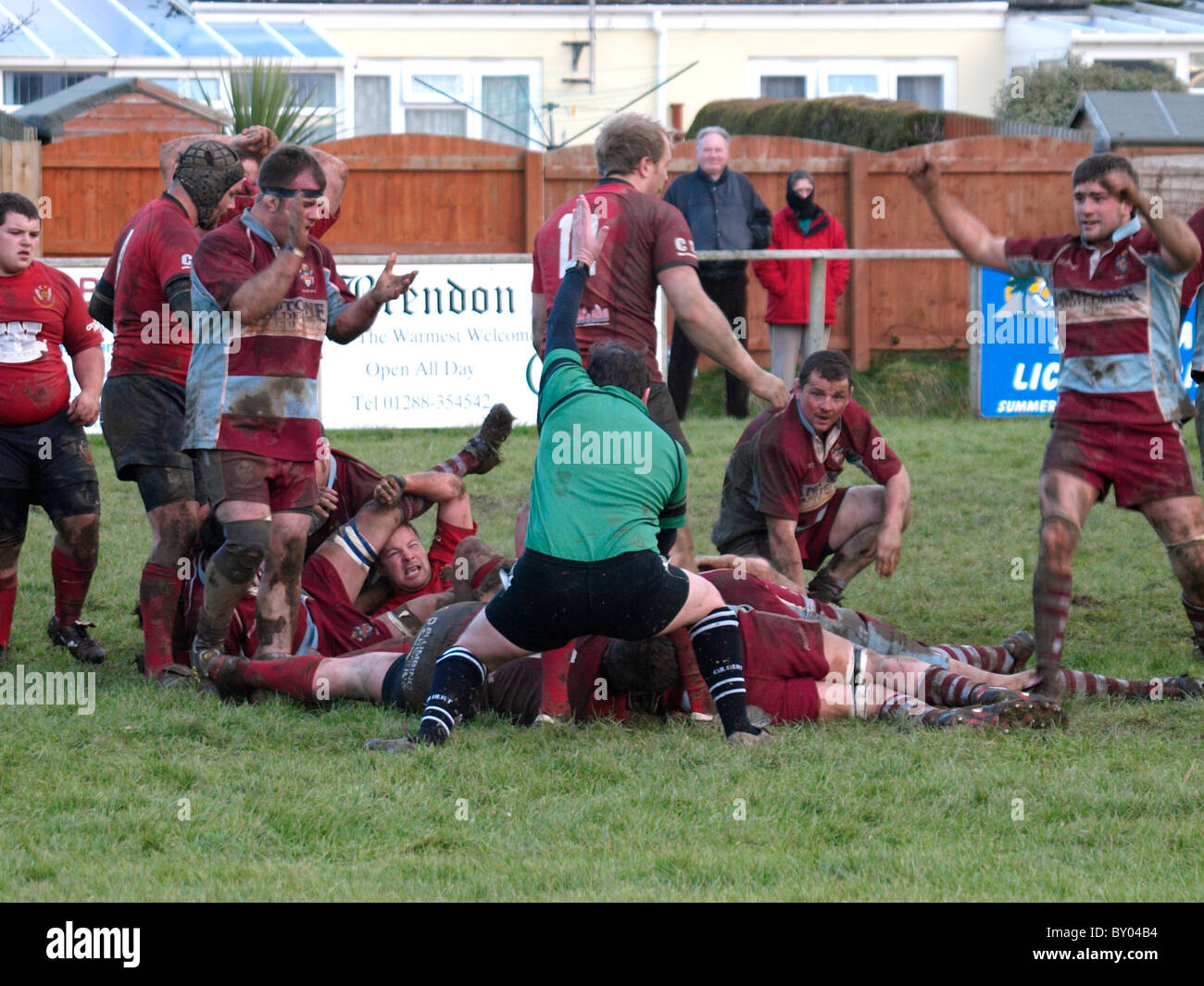 Provare, dilettanti partita di rugby Bude RFC Versus Exeter Saracens, REGNO UNITO Foto Stock